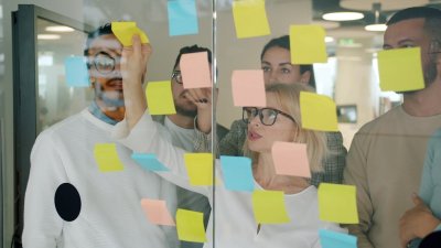 Innovatie van de werkvloer verslaat plannen van bovenaf